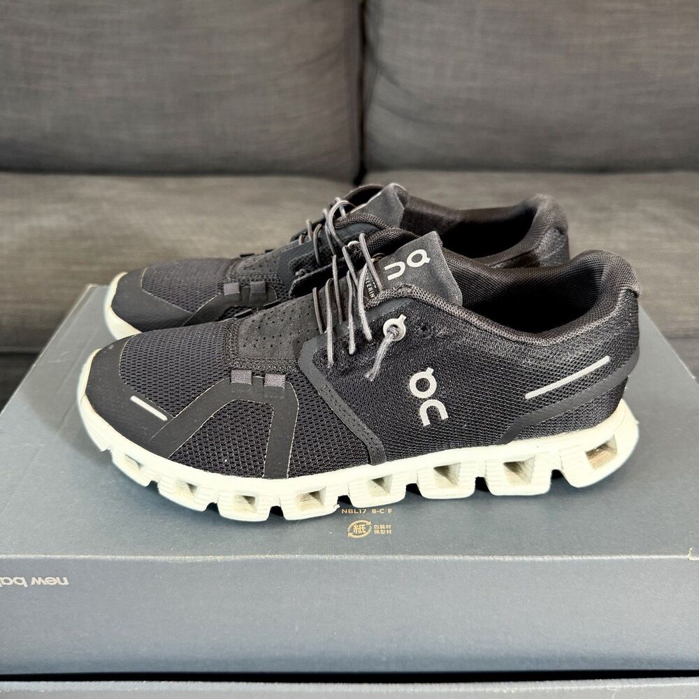 On Cloud 5 Magnet Surf Black White Running Shoes 59.98882 Women's Size 7